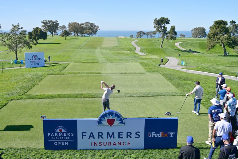 Las dos (2) primeras rondas del Farmers Insurance Open 2005, estuvieron marcadas por el mal tiempo